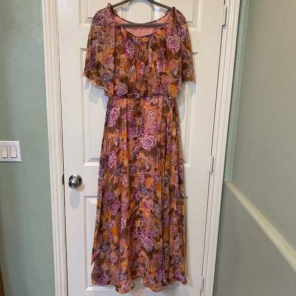 70's Vintage Handmade, Fully lined Chiffon & Taffeta floor length gown - Picture 2 of 9